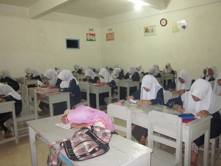 Diposting pada jan 1, 2021 cover buku ahlussunnah wal jamaah edisi terbaru 2020 Malang Ponpes Putri Al Khoirot 5 Malang Ponpes Putri Al Kh Flickr