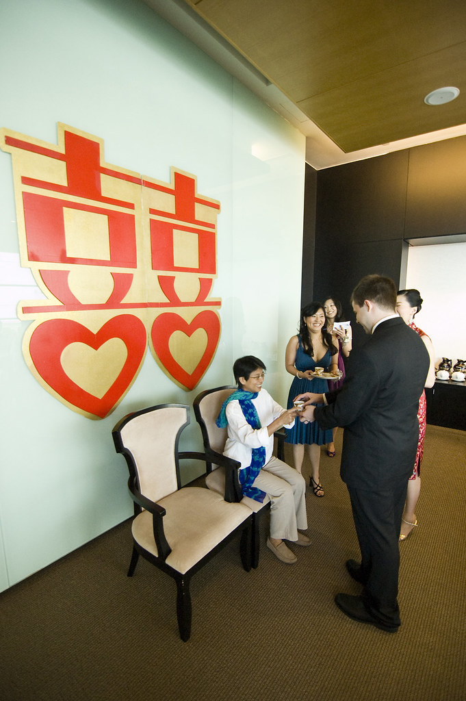 These gorgeous wedding ring photography ideas will showcase your bling in the most beautiful way. Tea Ceremony | Photography by Whizarts Wedding Photography | Sherene | Flickr