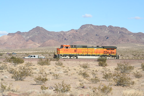 Verena jung, simone pesch, anette rosenbach, katrin schott, bert. IMG_1973 | BNSF Locomotive, Cady Mountains, Mojave Desert | Ron Schott