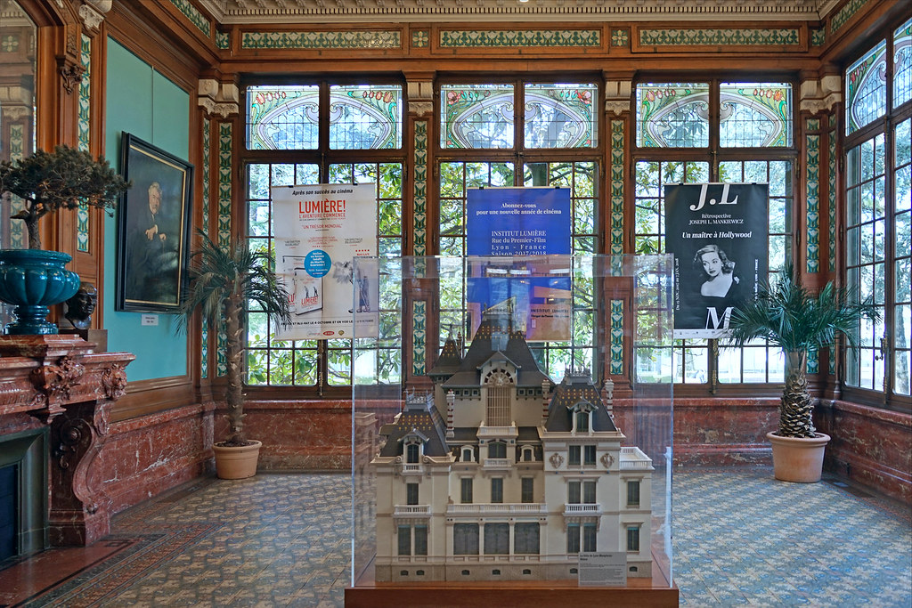 La Villa Lumiere Institut Lumiere Lyon Le Jardin D Hive Flickr