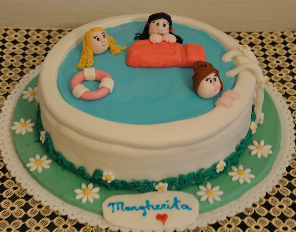 Torta Piscina Torta Piscina Per Augurare Buone Vacanze A U Flickr