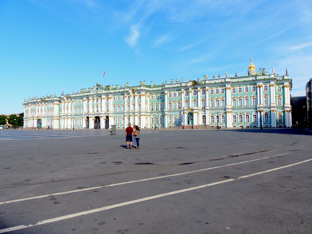 Russie La Place Le Palais D Hiver Ou Musee De L Ermitage Flickr