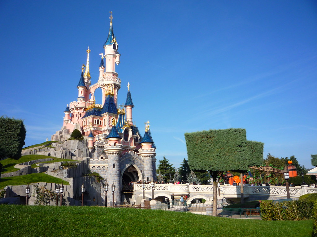 Le Chateau Disney Bon Bah C Est Le Chateau Quoi 2011 10 2 Flickr
