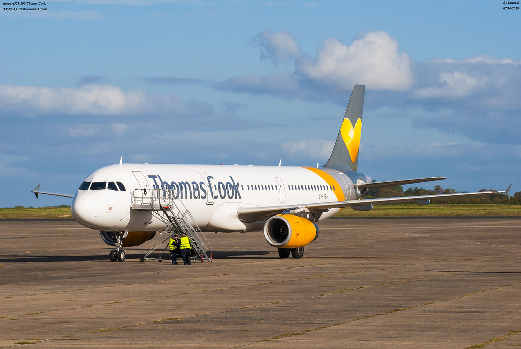 Airbus A321 200 Avion Express Thomas Cook Ly Vea Flickr