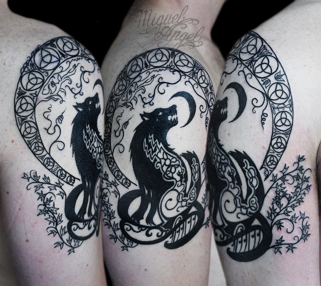 Wolf And Art Nouveau Pattern Custom Tattoo | Miguel Angel Cu… | Flickr 913_x_1024_jpg