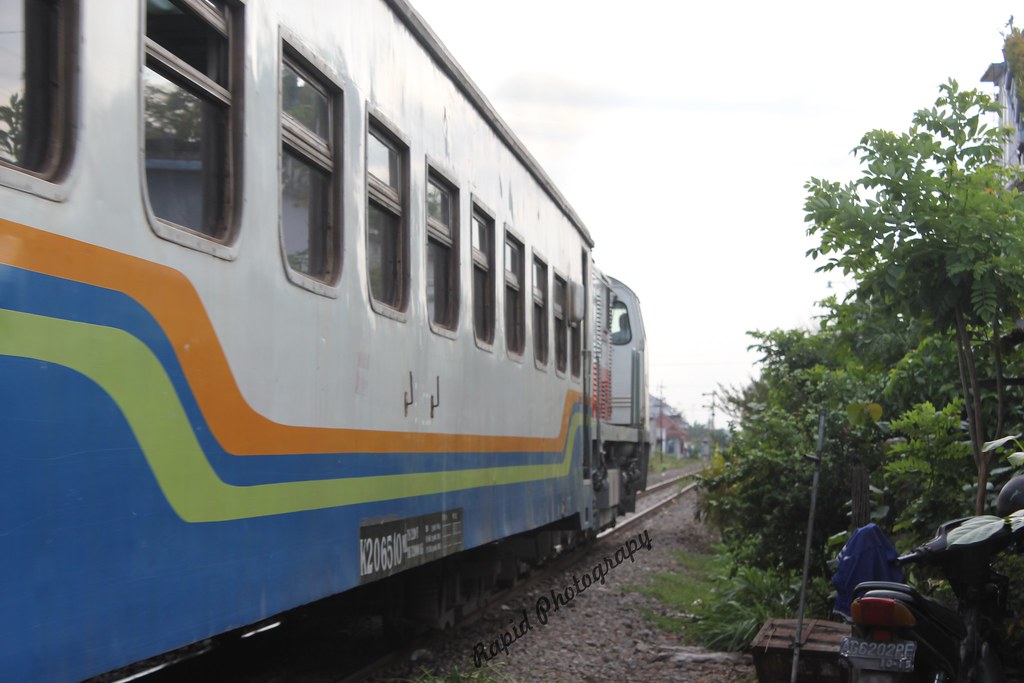 Seseorang yang tengah melakukan perjalanan jauh dianjurkan untuk mengucapkan doa agar aman dan selamat sampai tujuan. Selamat Jalan Pak Semoga Selamat Sampai Tujuan Flickr