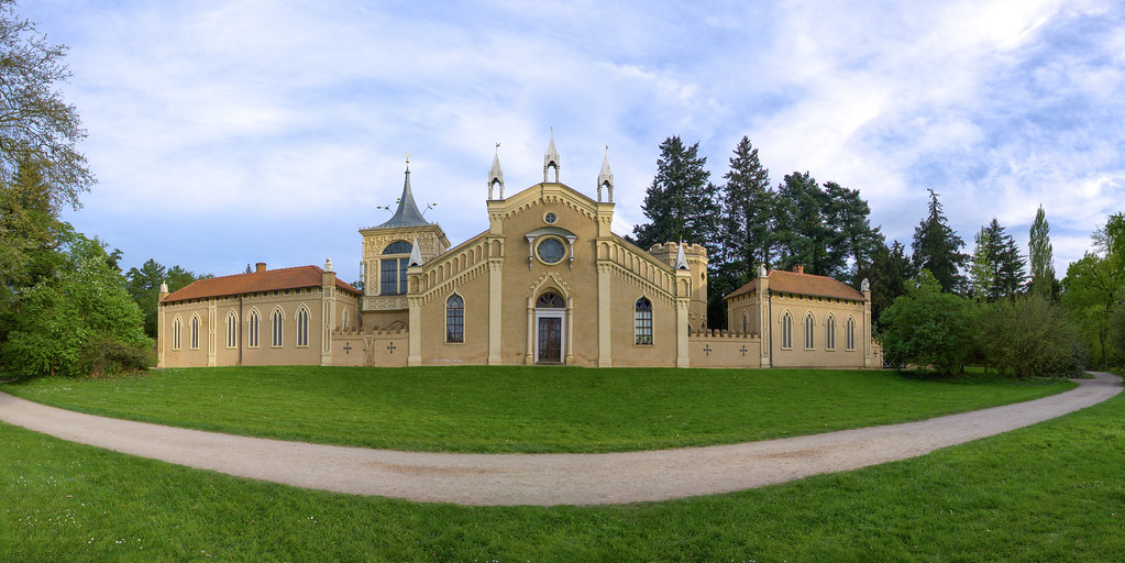 Gotisches haus bezeichnet folgende bauwerke: Gotisches Haus Panorama | Das Gotische Haus wurde ab 1773