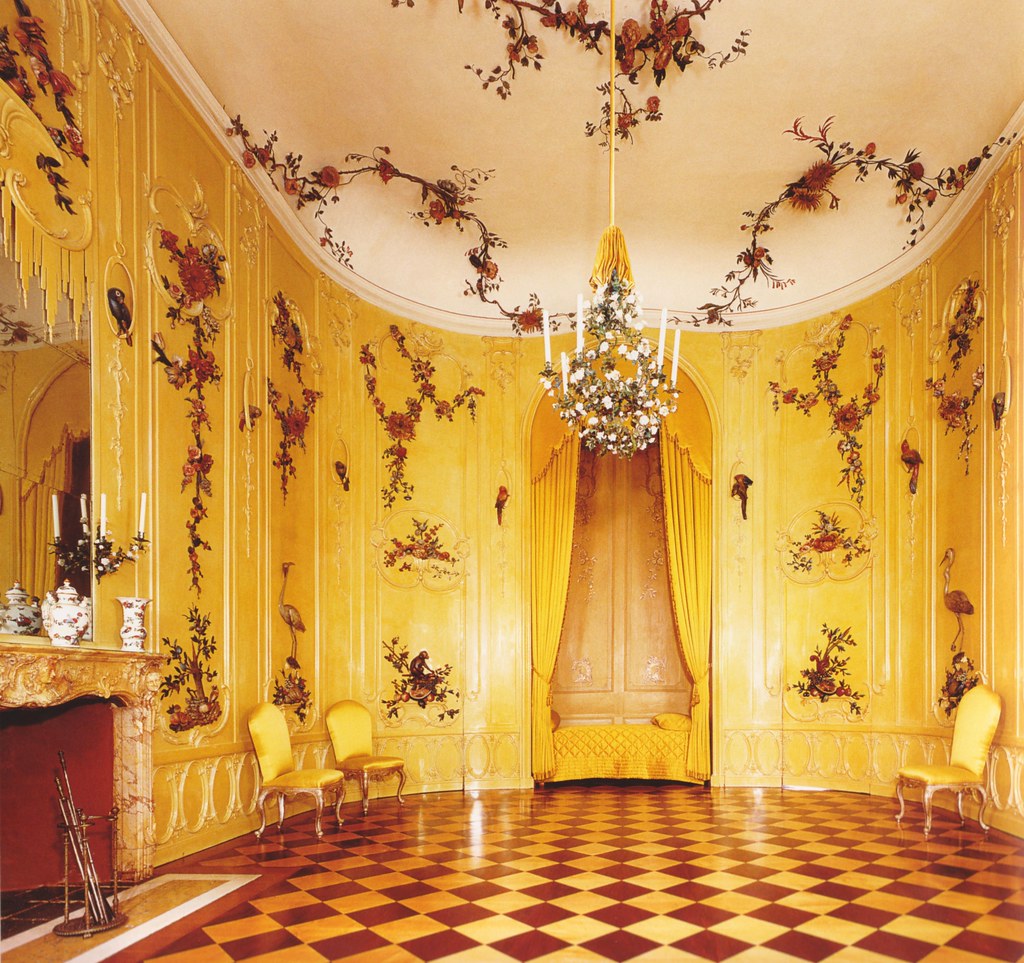 Sein jüngerer bruder, prinz heinrich von preußen, schuf hier anschließend einen bedeutenden musenhof und prägte nachhaltig schloss und garten im stil des . Potsdam, Schloss Sanssouci, Viertes GÃ¤stezimmer (Sanssouci
