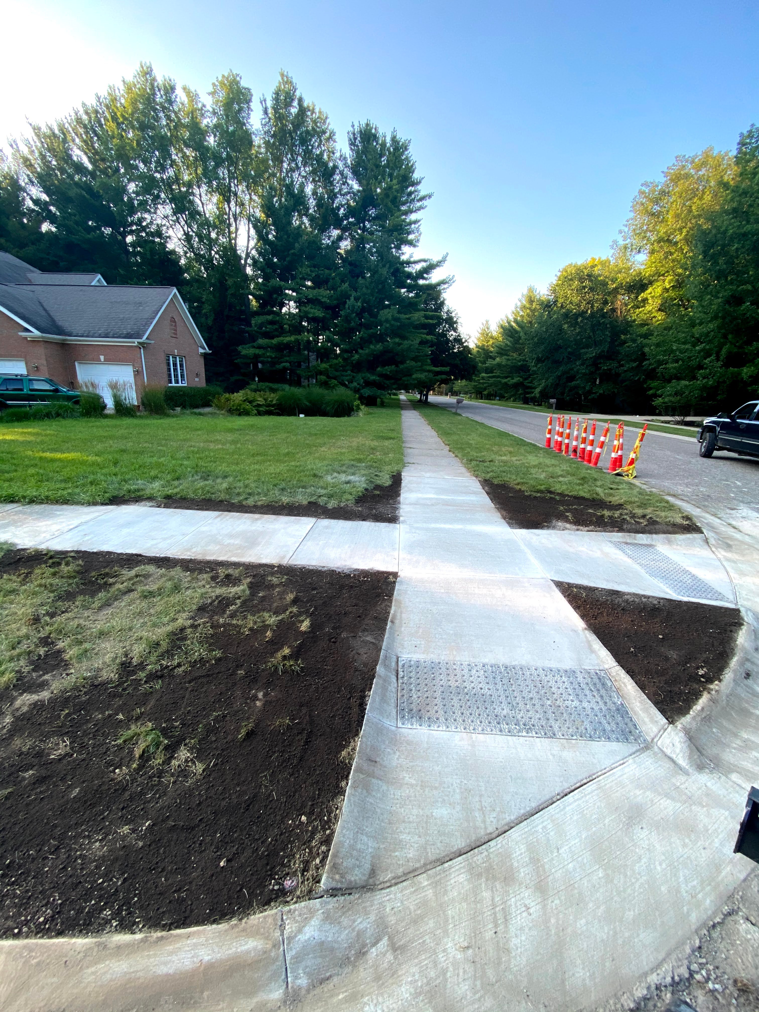 Lopez Concrete Construction, LLC CONCRETE CONSTRUCTION AND EXCAVATION