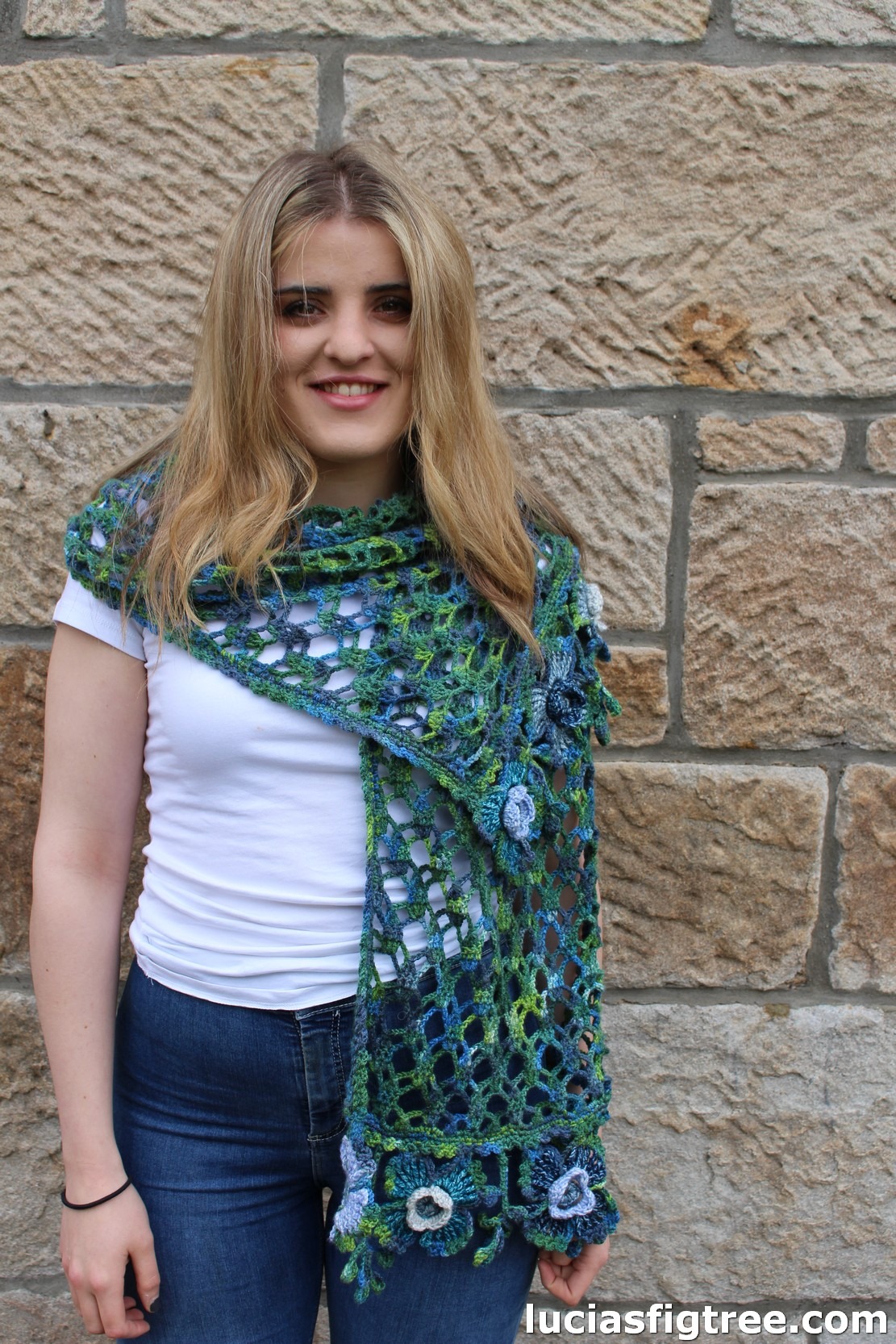 BLOGTOUR TIME !!! the "Spanish moss scarf" Lucia's Fig Tree