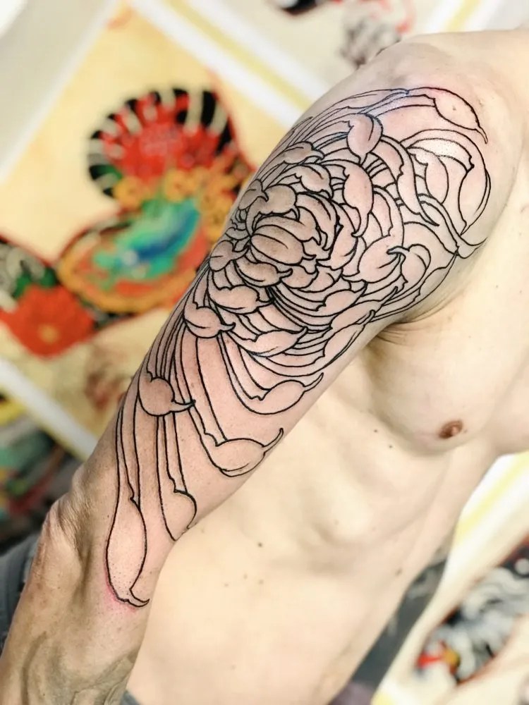 Tatuaggio Crisantemo Full Slave Prima Seduta Outline 1000_x_750_jpg