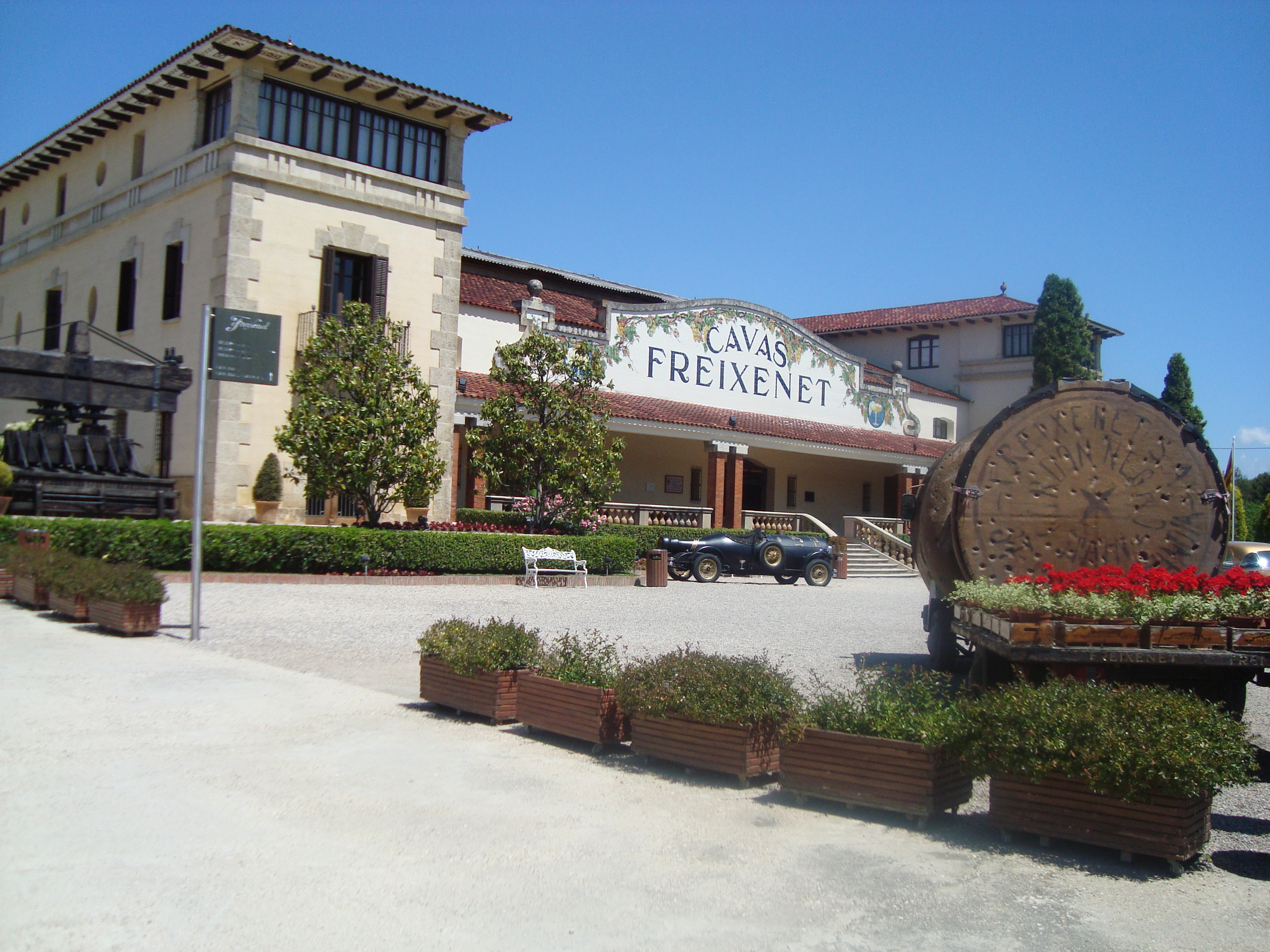 Watch this video from howstuffworks. I Heart Cava Freixenet Tour Spain Marina Chetner