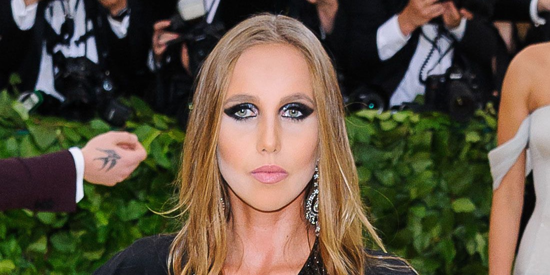 Since 2011 allegra has been a director of gianni versace s.p.a. . Untold Truth Of Donatella Versace S Daughter Allegra Versace