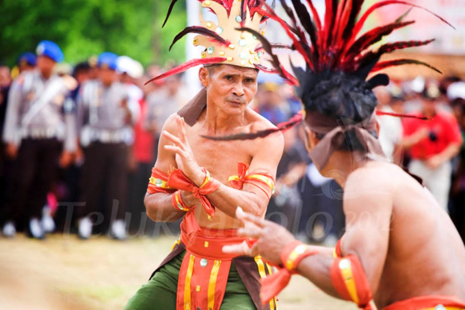 Mengenal Lebih Dekat Suku Maluku Dengan Kebudayaannya - Matamaluku.com