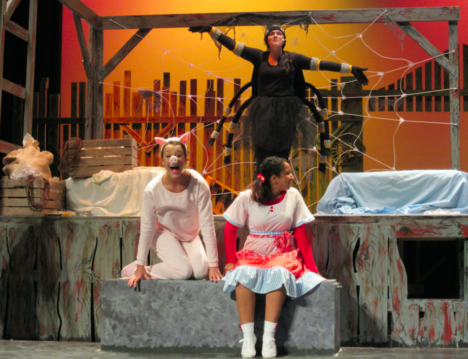 Charlotte And Templeton Charlottes Web Web Girls Charlotte S Web