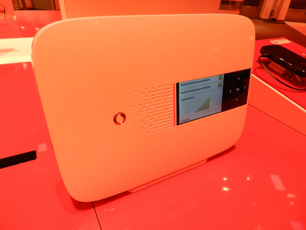Sie viele günstige lte tarife zum surfen und telefonieren von zuhause aus. Vodafone Easybox 904 LTE Router | maxwireless.de