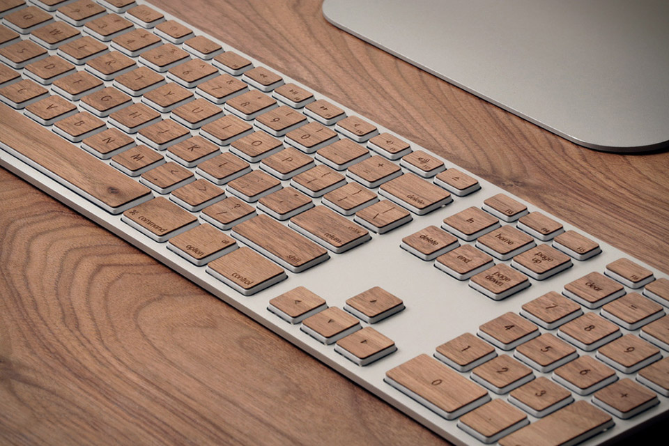 Lazerwood wooden keyboard / Boing Boing