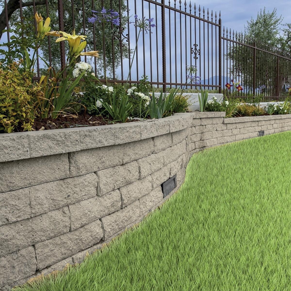 23 luglio 2017 loading admin actions … la protezione è ciò che le pareti divisorie o recinzioni devono fornire. Mattoni Per Muretto Basso Tango Grigio In Calcestruzzo Leroy Merlin