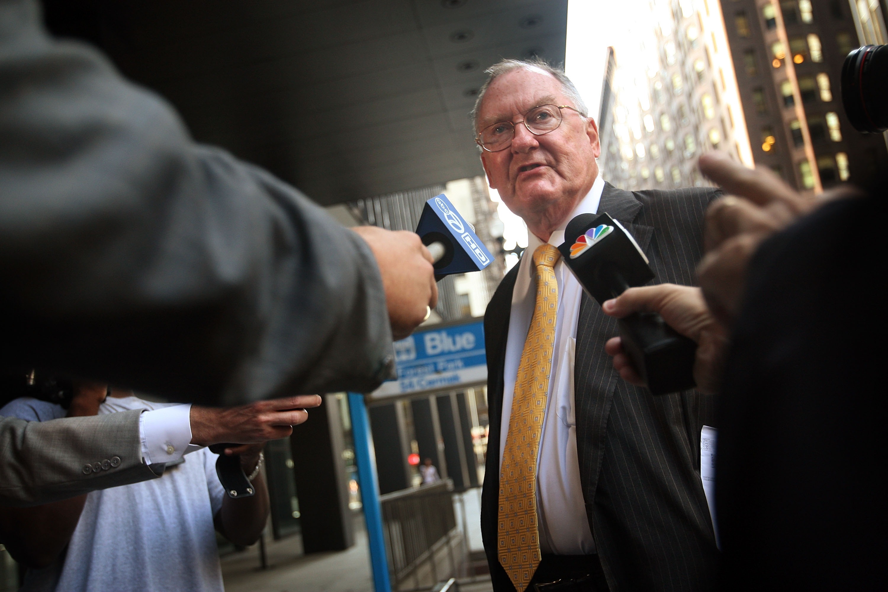 Former Illinois Gov. James R. Thompson, LongestServing Governor in State History, Dies at 84