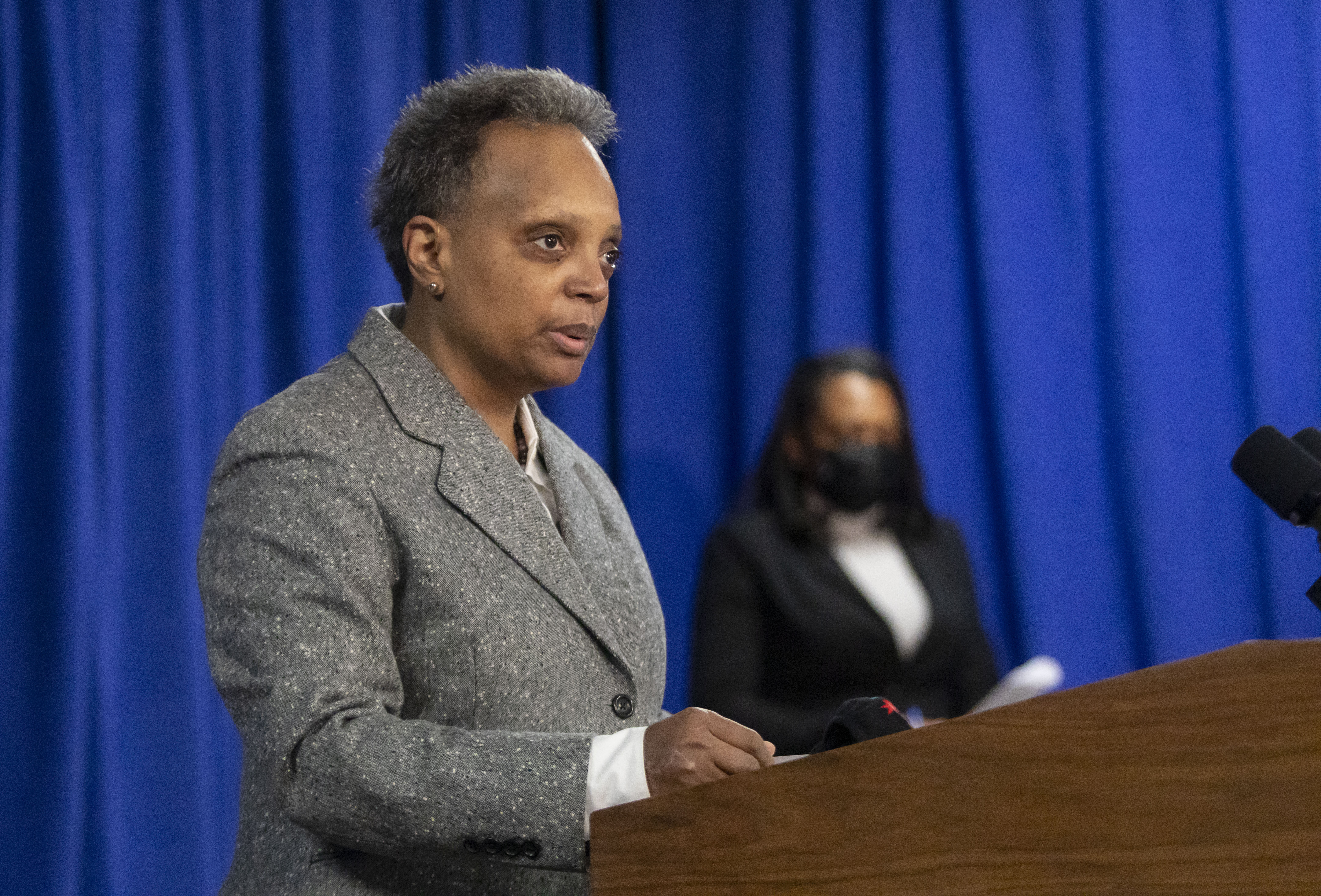 'We're in the Land of Lincoln:' Lightfoot Responds to Chicago Mural Controversy – NBC Chicago - Vimarsana News