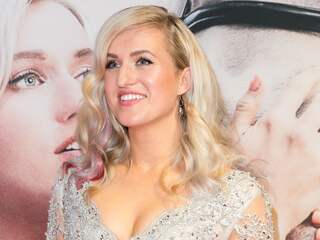 Farmin Britt : Fewer Than Half Of Viewers At Chateau Meiland Linger For Britt Dekker Teller Report