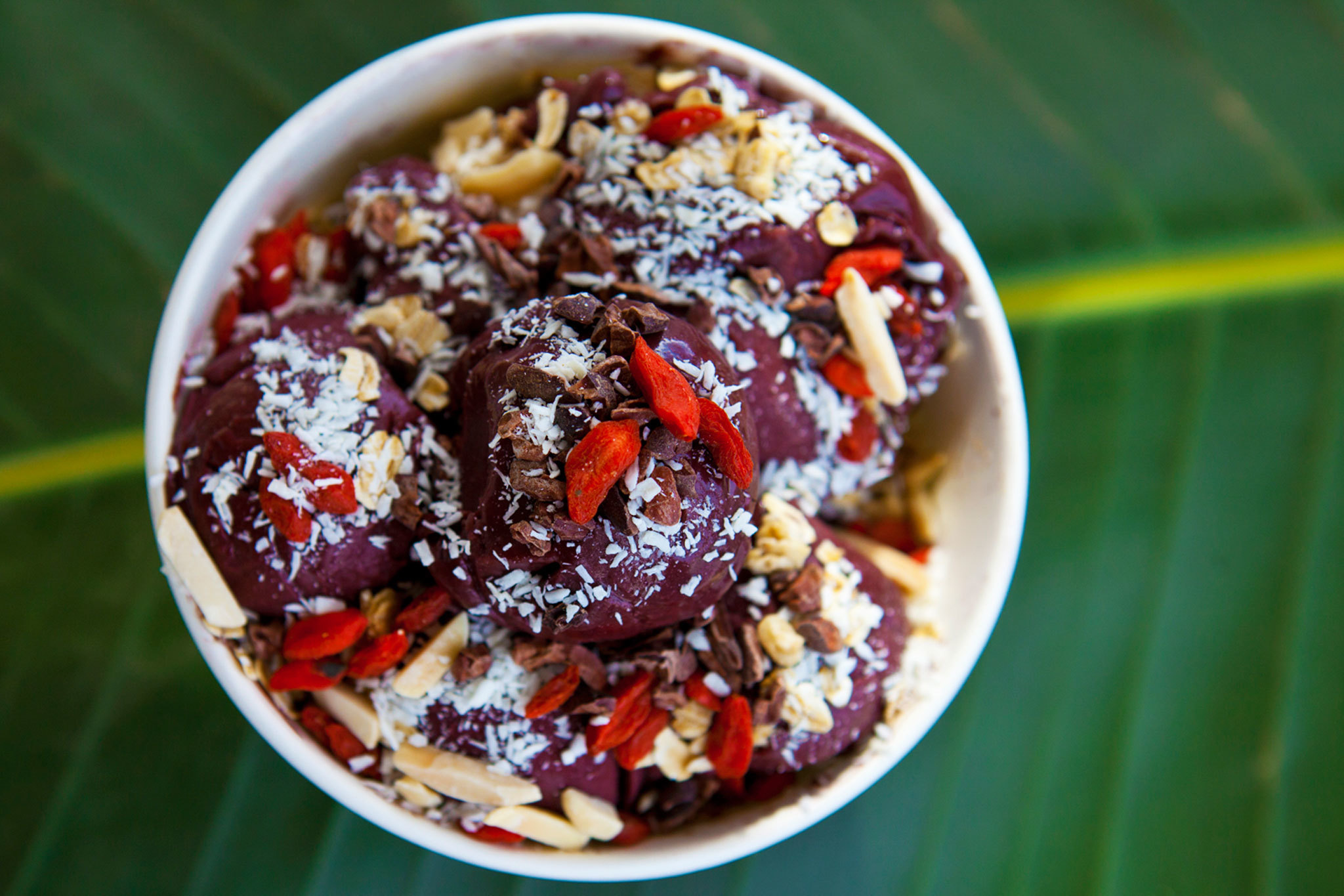 Do you find yourself scoffing at organic produce prices or end up spending more than you wanted each time you head to the grocery store? Where to find the best acai bowls in Los Angeles