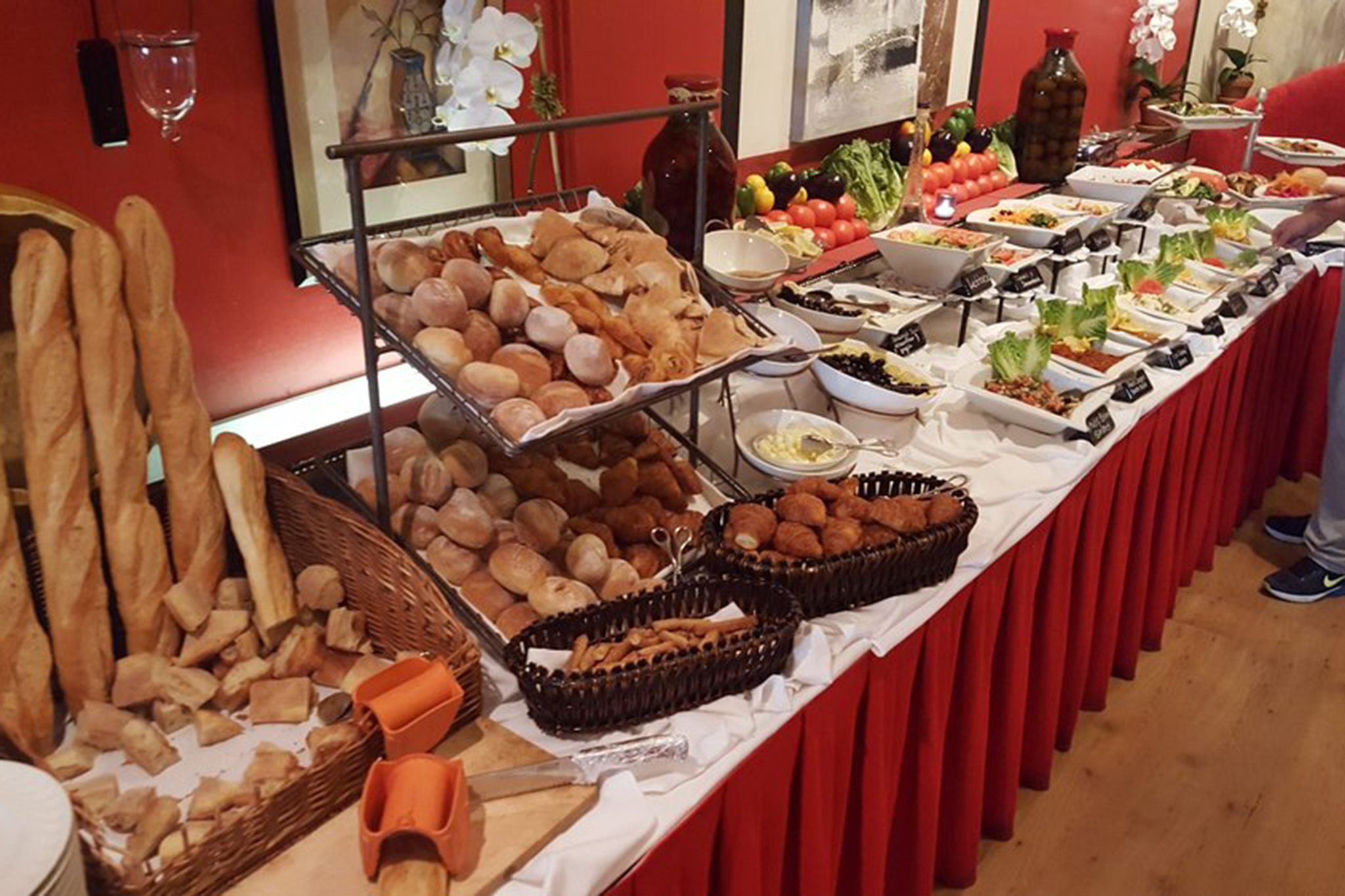 Updated 06/26/19 bill koplitz / getty images northern virginia offers a wide variety of. Best Buffet Restaurants in NYC for All You Can Eat Meals