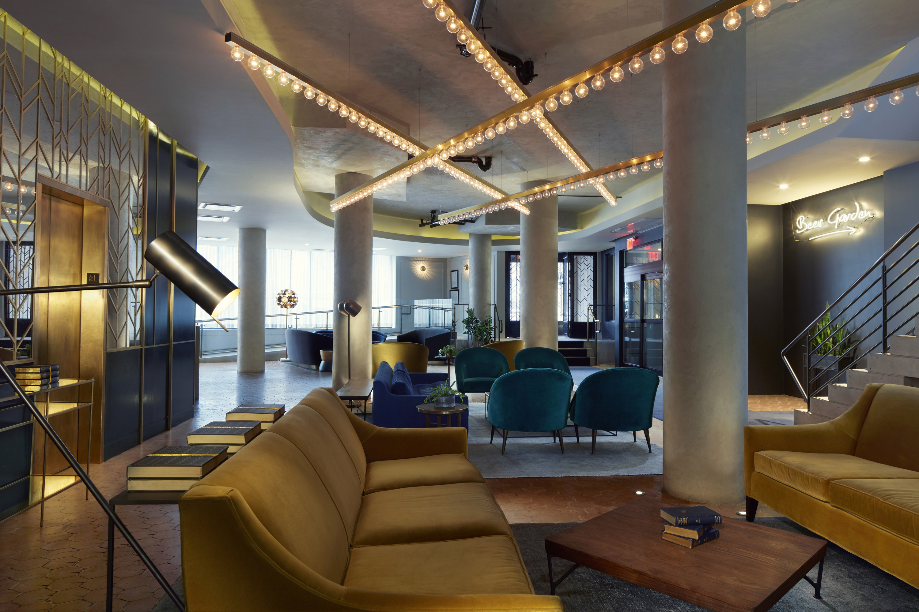 Some of the symptoms of alzheimer's disease are memory loss, problems performing familiar tasks, vision problem. Best hotels in Brooklyn for an authentic visit to New York