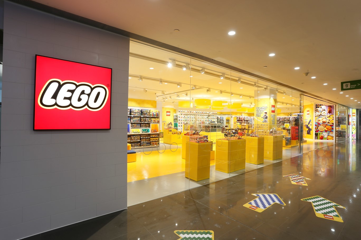 Similar to other lego certified stores around the world, the shop offers a . Lego Store Causeway Bay Shopping In Causeway Bay Hong Kong