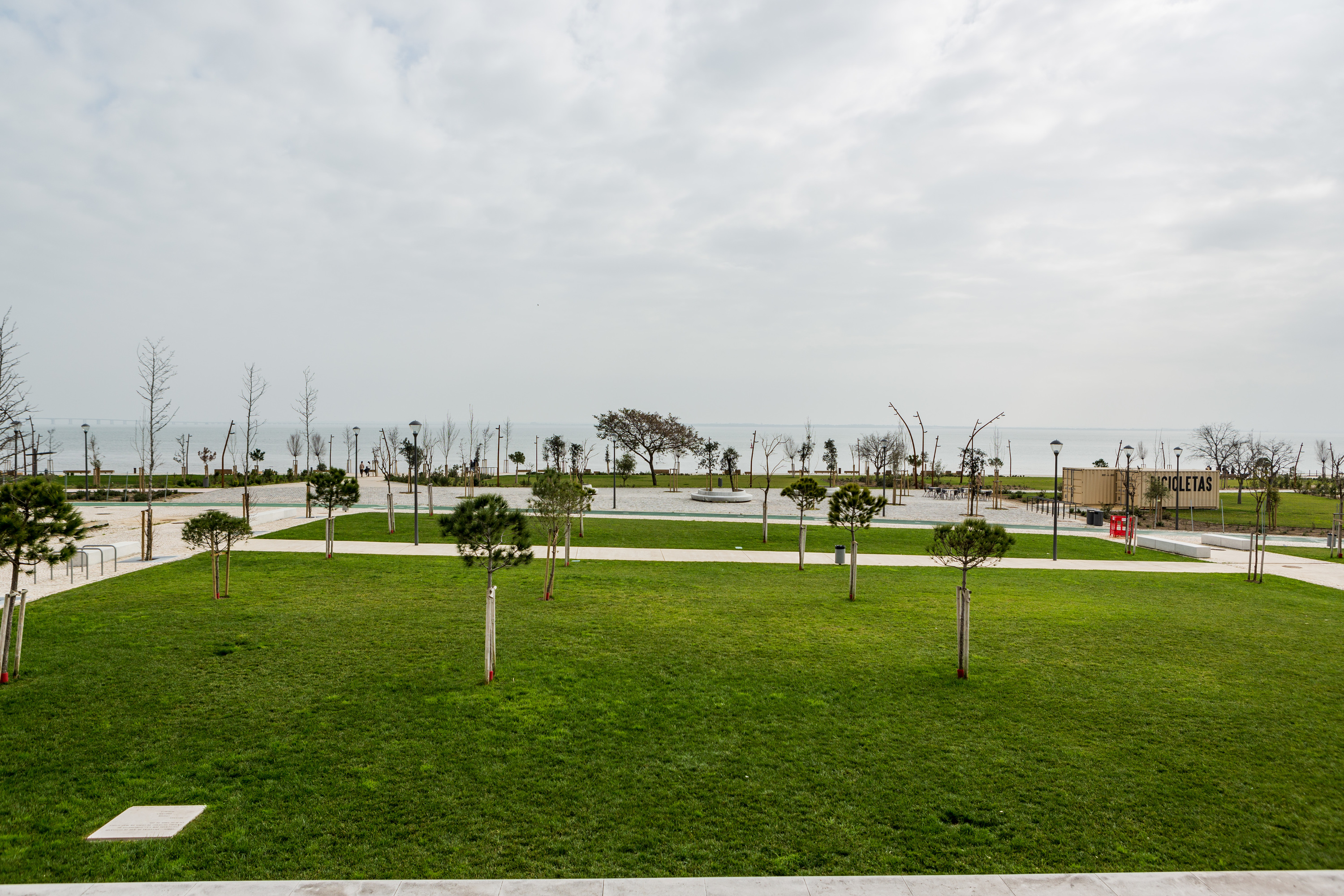 Sun, apr 24 at 9:00 am utc+01. O Parque Ribeirinho Oriente Esta Nomeado Para Um Premio Internacional