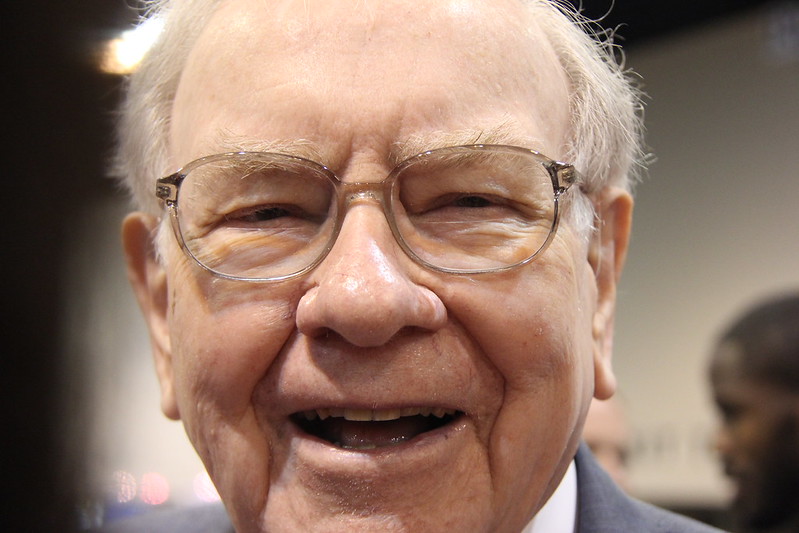 Berkshire’s Cash Reaches 2 Billion