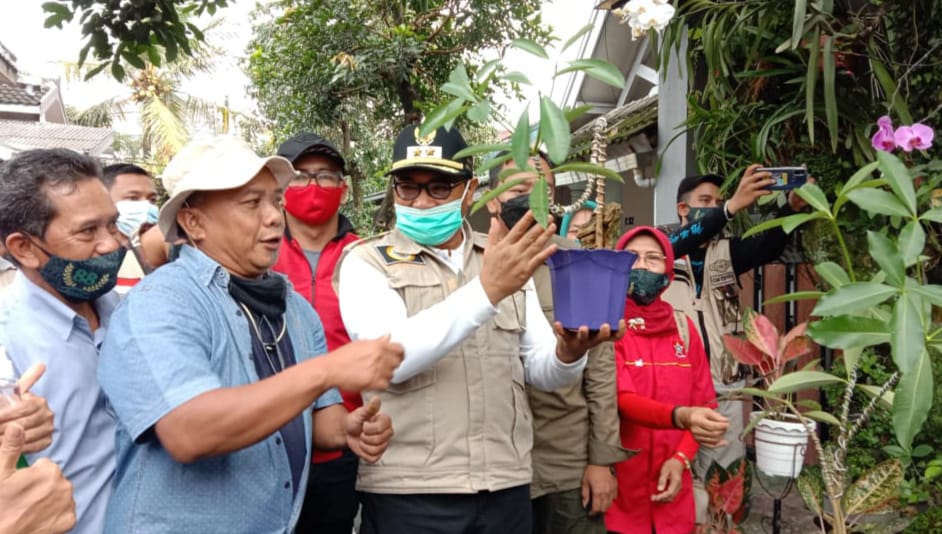 Sinergi SOKSI dan RW 5 Arjowinangun, Angkat Telang Jadi Produk Unggulan -  Memontum.Com