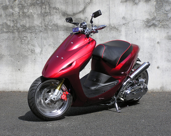 Hi, i purchased a honda goldwing and with all the accidents and what not, i want to get a camera that will mount on the bike so if something happens i have a video of it. ã«ã¹ã¿ã  ãã£ãª