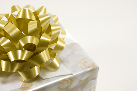 Select the date and location for the ceremony and reception. The Wedding Gift - Mikvah.org - Mivtza Taharas Hamishpacha