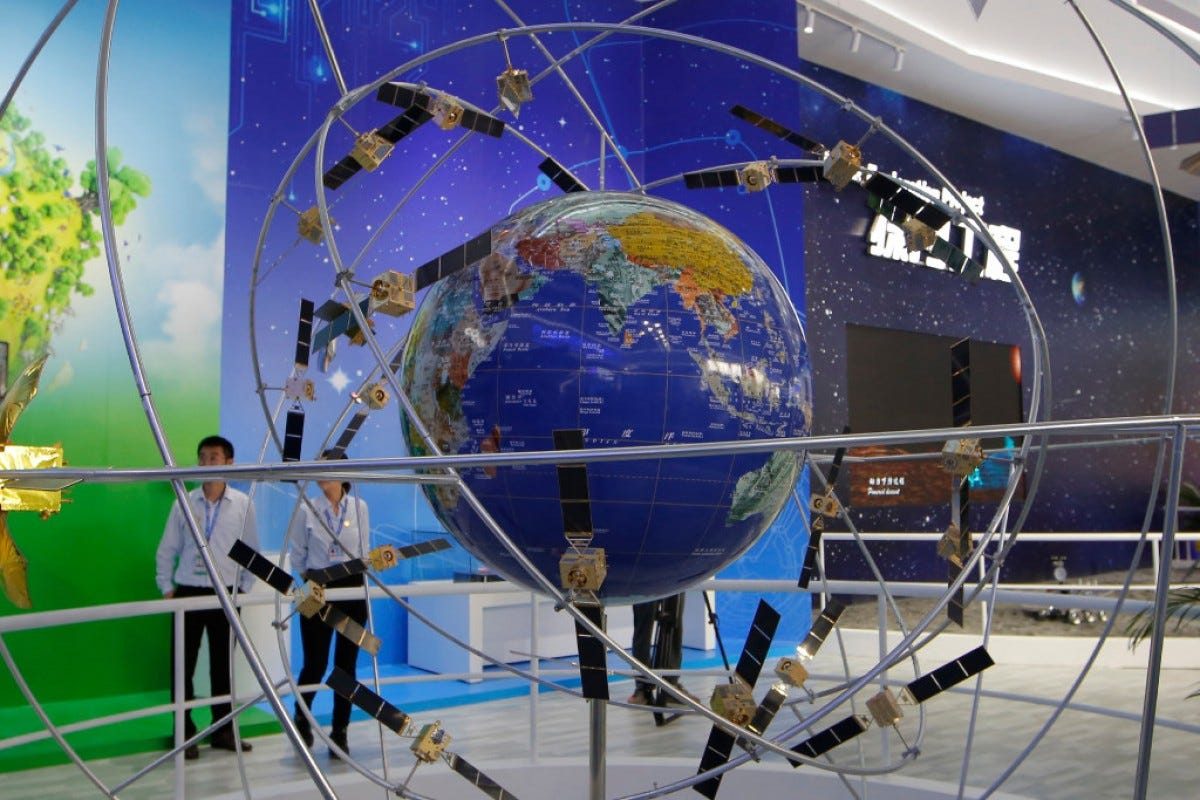 Pentingnya sistem navigasi satelit | by Ricky Suwarno | Kecerdasan Buatan  Indonesia | Medium