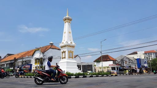 Beri Aku Puisi, Lalu Biarkan Aku Jatuh Hati Sekali Lagi | by Larasati PN |  Medium