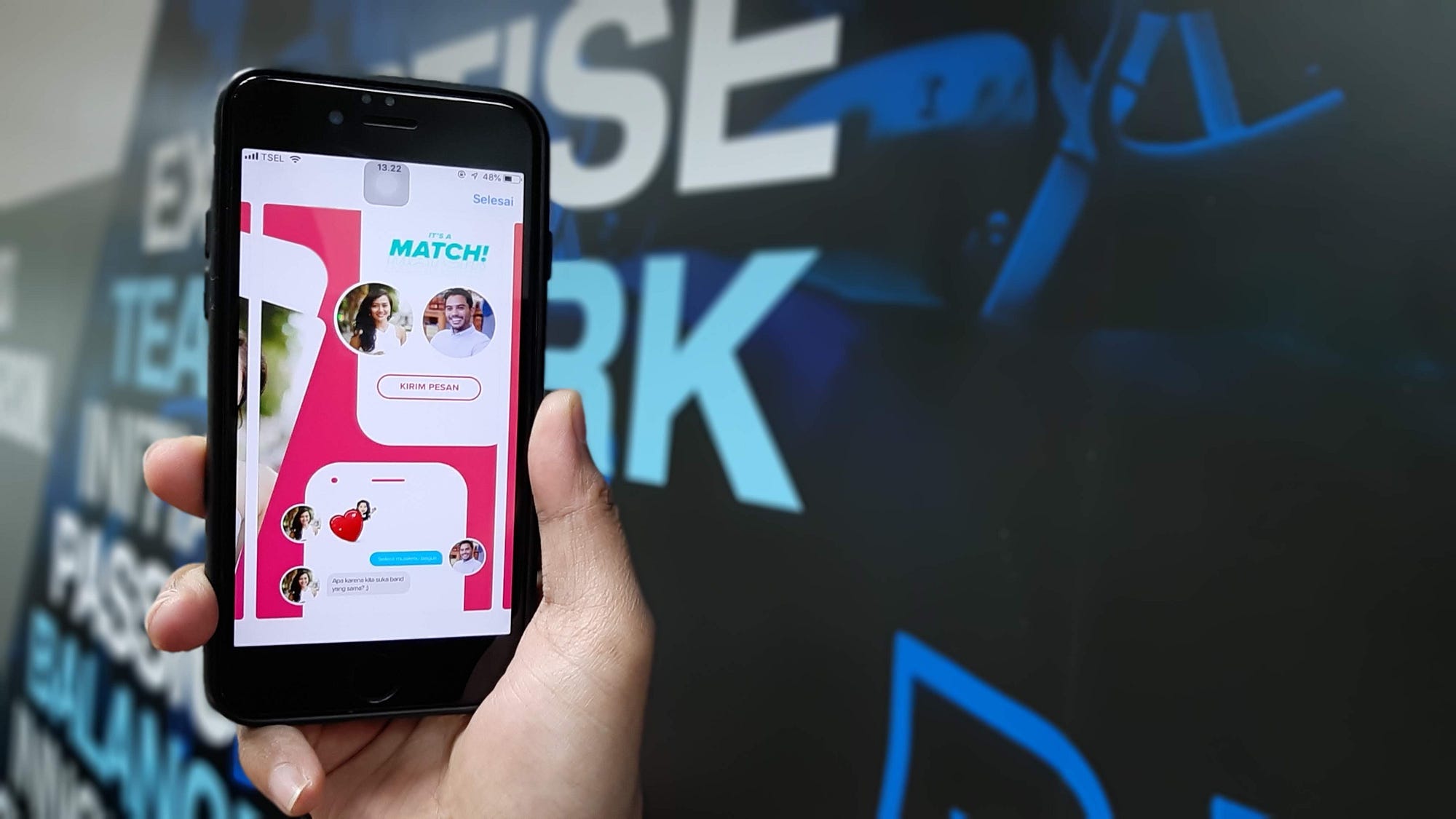 26.05.2021 · bio for couple / remantc couple matching bio ideas. How To Write A Tinder Bio That Will Make Someone Swipe Right By Tara Blair Ball Hello Love Medium