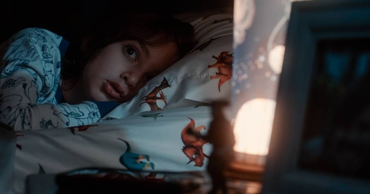 Continua viendo más series completas gratis y compártelo en tus redes sociales. Creepy Concept Lackluster Story A Review Of Come Play By Jessica Moutray Incluvie Medium