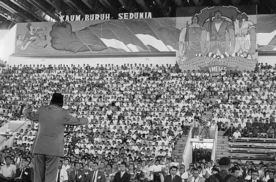 Sejarah Singkat Gerakan Buruh Indonesia Hingga Berakhirnya Pemerintahan  Soekarno | by Lingkaran Solidaritas | Jurnal Lingkaran Solidaritas | Medium