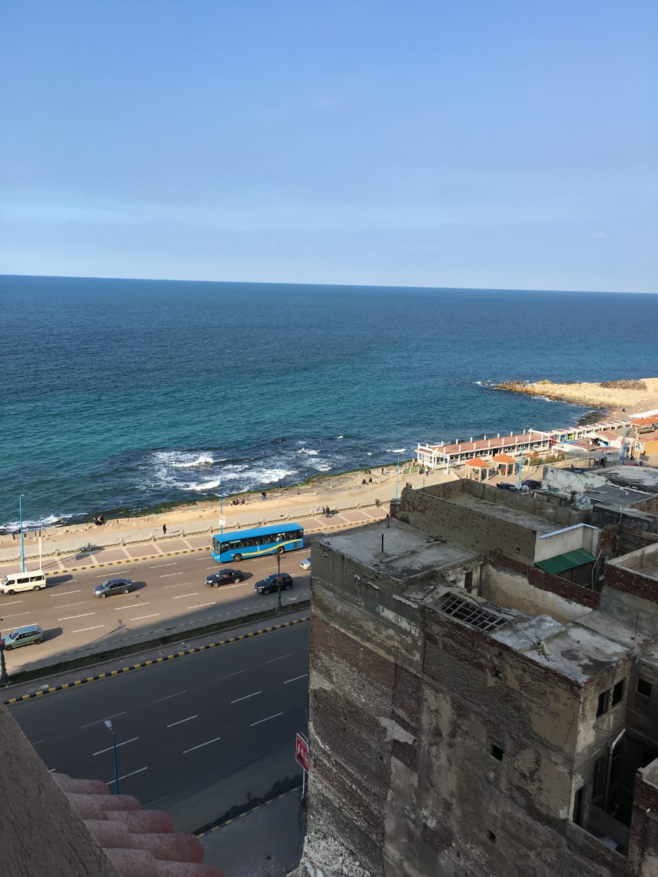 شقة للبيع بكامب شيزار علي البحر 4 WhatsApp Image 2021 05 06 at 13.17.49