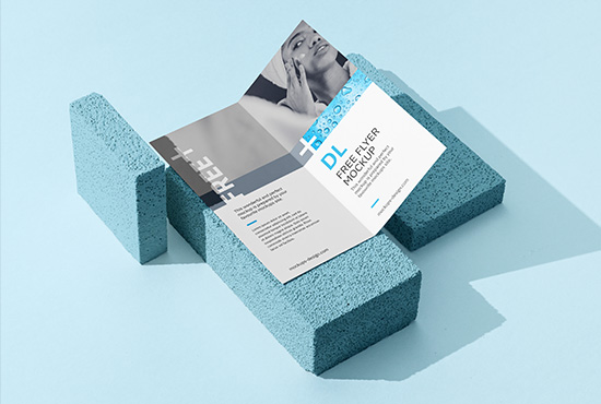 Pure color simple photo frame realistic realistic template mockup effect element. Free Flyer Mockups Mockups Design