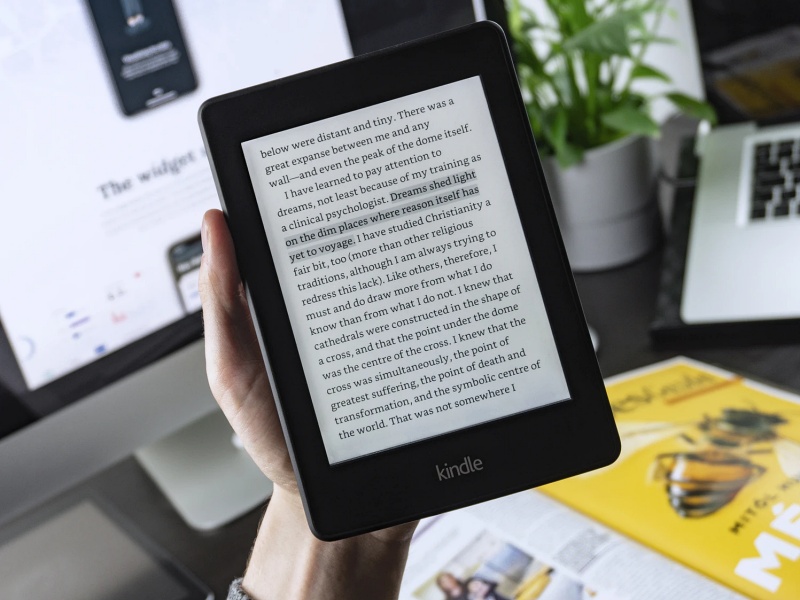 Wattpad Menunjukan Betapa Menyedihkan Selera Kebanyakan Pembacanya –  Terminal Mojok