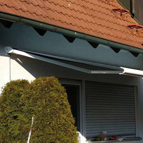 Warum bei der gelegenheit nicht gleich einen neuen rolladen in erlangen bestellen? Reparaturen - Sonnenschutz - Markisen - Rollladen Scheuerer