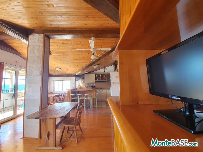 Stan Rezevici Crna Gora Hitna Prodaja Na Montebase Com