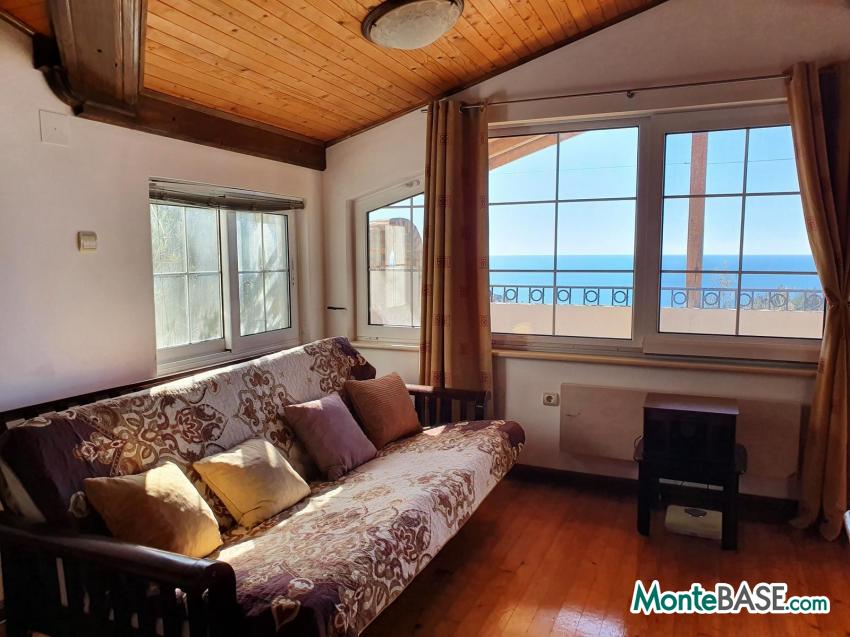 Stan Rezevici Crna Gora Hitna Prodaja Na Montebase Com