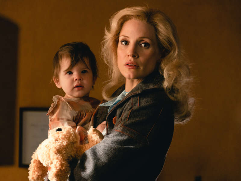 (L-R): Jessica Chastain as Tammy Wynette in a scene from the Limited Series, "George & Tammy". Photo Credit: Dana Hawley/Courtesy of SHOWTIME.