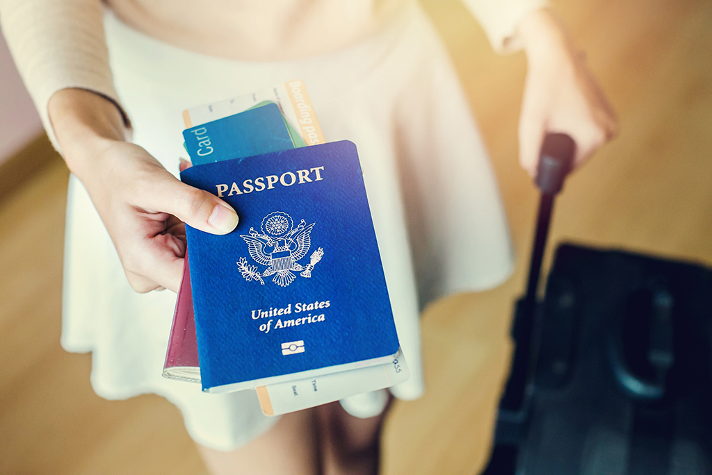 Moving Abroad? 8 Important Documents to Bring With You