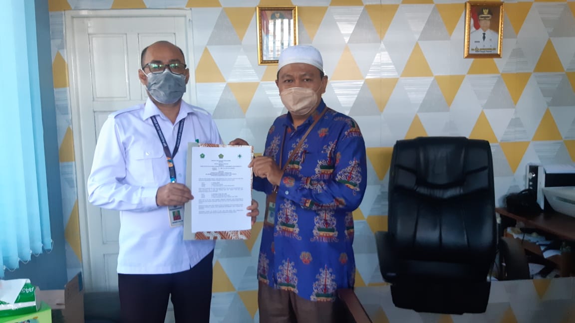 MTsN 2 Kapuas dan Puskesmas Anjir Serapat Tanda Tangani MoU Penerapan  Prokes - MTsN 2 Kapuas