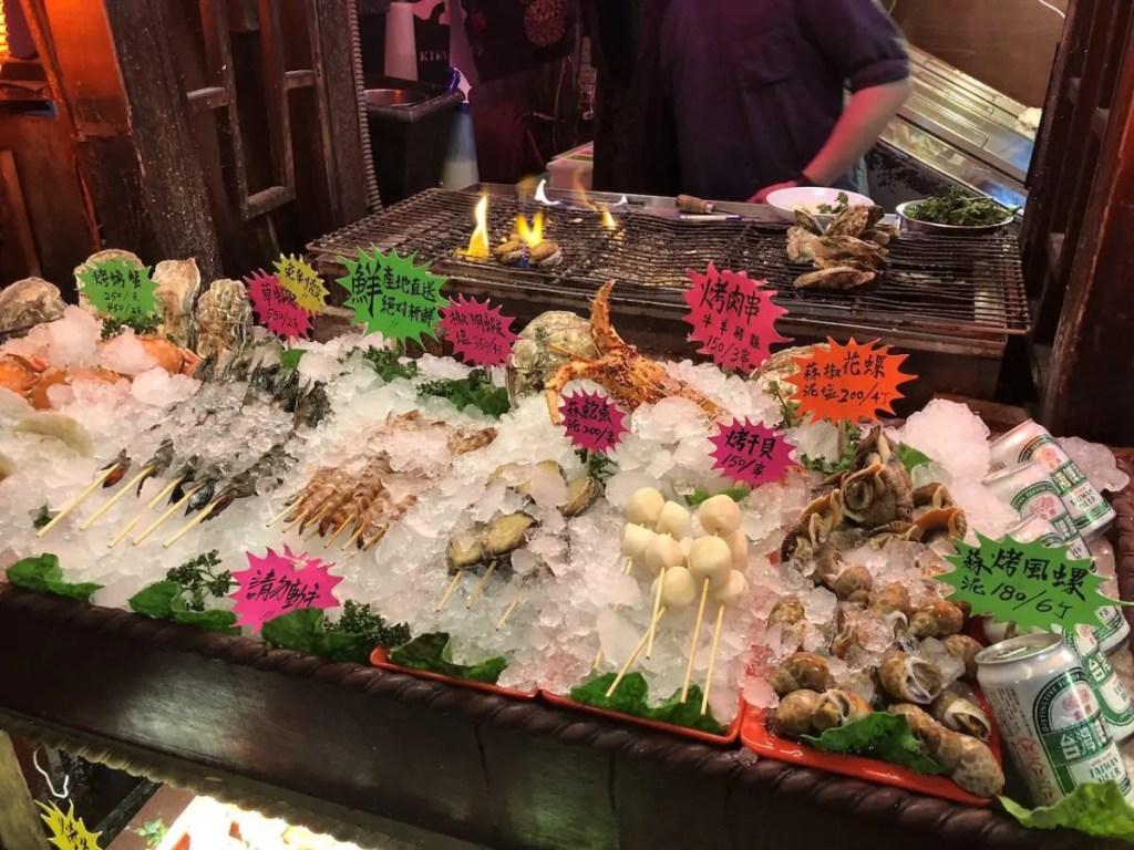 台北を代表する観光夜市の一つ!「饒河街観光夜市」で爆食い。