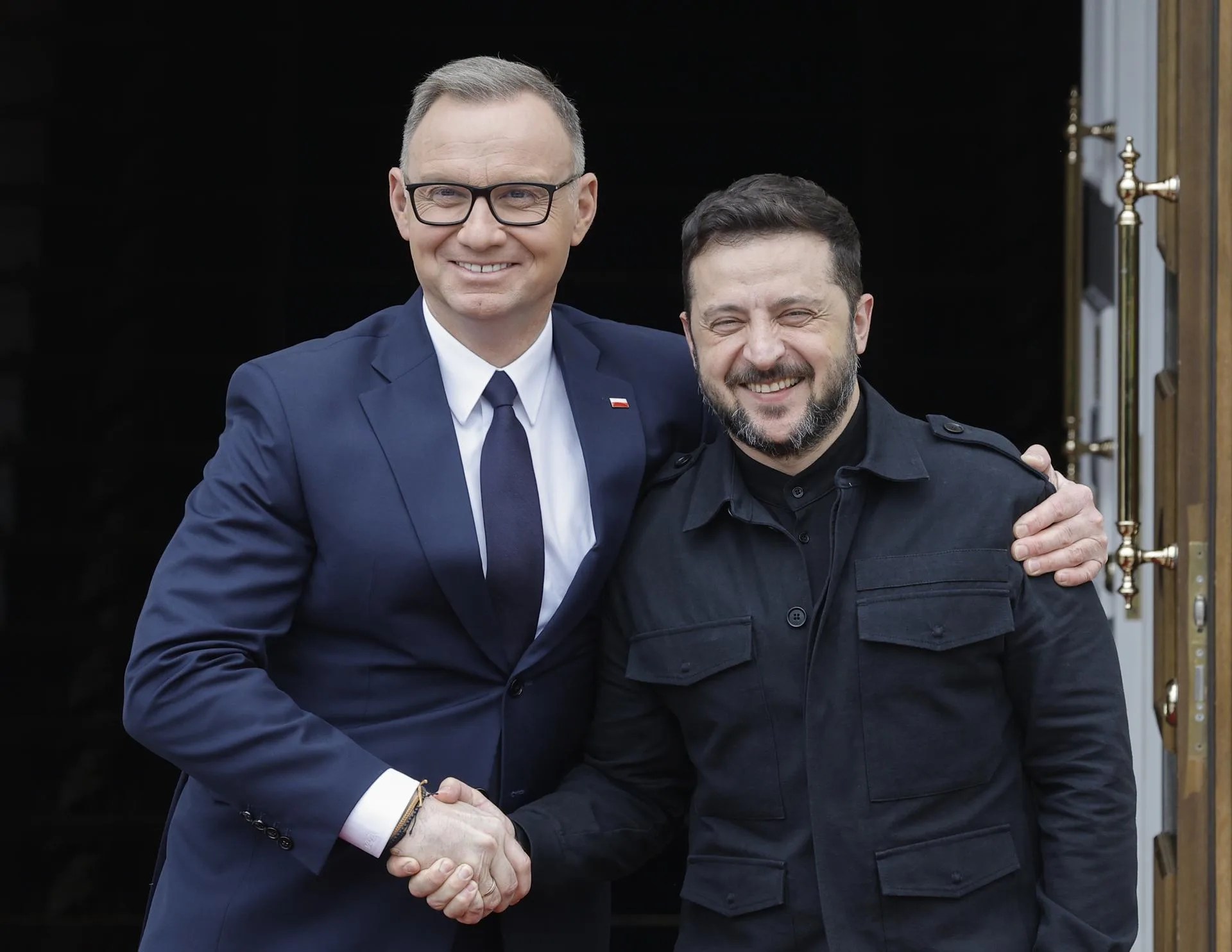 Presidente de Polonia recibe la Orden de la Sinceridad en Kiev y reafirma su apoyo a Ucrania Presidente de Polonia recibe la Orden de la Sinceridad en Kiev y reafirma su apoyo a Ucrania